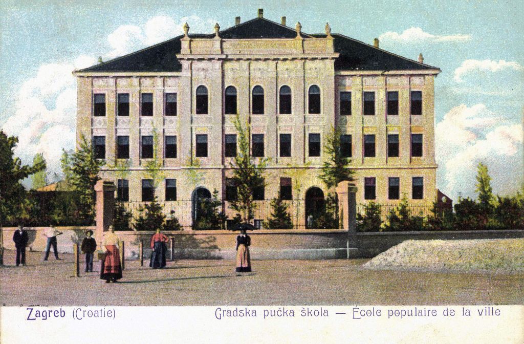 Draškovićeva ulica oko 1905. godine. Pučka škola (današnja škola dr. Ivan Merz)